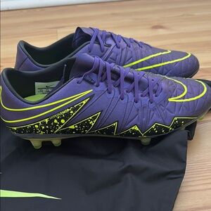 Nike Purple and Yellow Athletic Shoes mens size 8.5 new